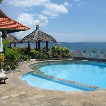 Kembali Beach Bungalows Amed Екстериор снимка